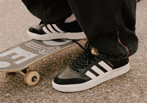 adidas Tyshawn Low Black GW4891 Release Date | SneakerNews.com