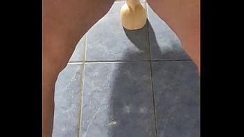 après 1 mois sans mon jouet il ma fais trop jouir sans me toucher ma queue XVIDEOS