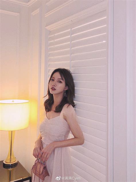 Thất tình giảm cân thành công hot girl tự tin đáp trả tin nhắn xin quay lại của bạn trai cũ