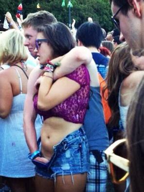 Public Hotties Vol B Amt Porn Pic