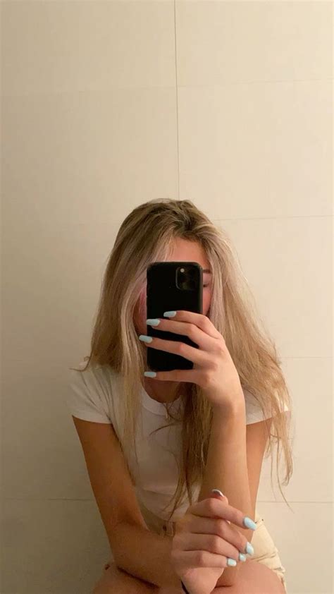Pin On In Blonde Hair Girl Pretty Brunette Hair Mirror