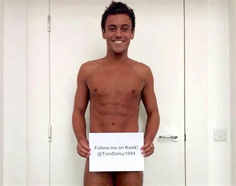 Paris Tom Daley Le Beau Gosse De La Comp Tition Fait D J