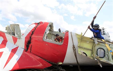 Airasia Qz8501 Alarms Screaming Before Crash Black Box Shows Telegraph