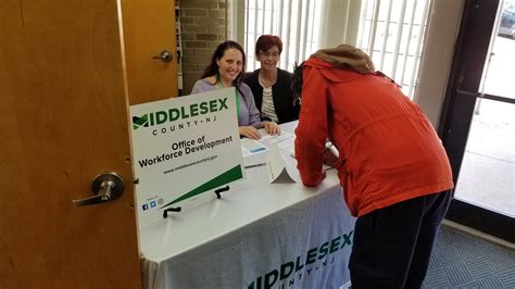 NJ jobs: Drive-thru job fair for Middlesex County residents this week