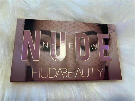 Paleta Huda Beauty New Nude Vencida Maquiagem Feminina Huda Beuty Usado Enjoei