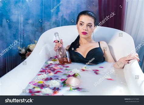 Sexy Brunette Drunk Girl Hot Bath Stock Photo 647373085 Shutterstock