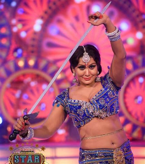 4 Hot Sexy Anusha Damayanthi Bikini Pics