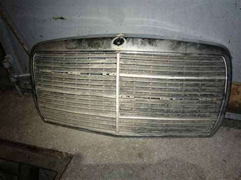 Решетка радиатора на Mercedes-Benz W123. Б/у | 1 500 ₽ в городе ...