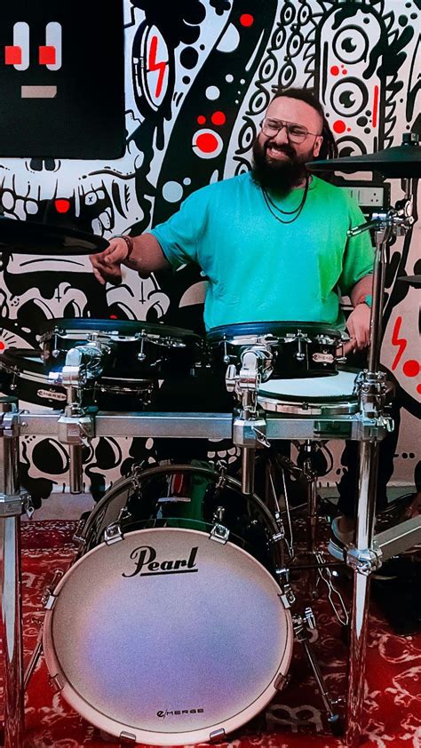 Aaron Pinto Pintoguts • Instagram Photos And Videos