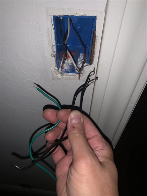 Help installing single pole light switch? : r/askanelectrician