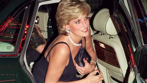 Prinzessin Diana Zwei Jahre Vor Ihrem Tod Wurde Sie Vor Unfall