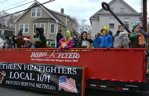 Santa & friends parade through town! - Methuen Life Magazine