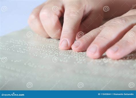 Metodo Braille Fotografia Stock Immagine Di Libro Mano