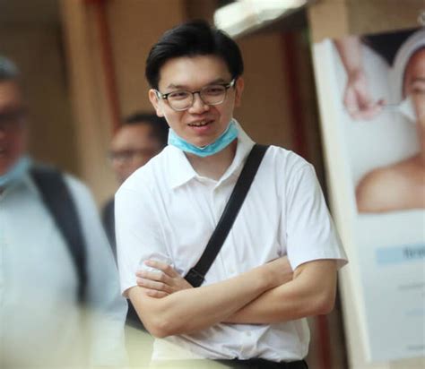 23 Year Old Singaporean Poses As A Female Sex Worker To Cheat Men Of Their Money