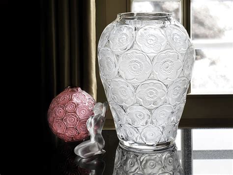 Lalique Aphrodite Small Nude Sculpture Decorative Objects Mohd Shop