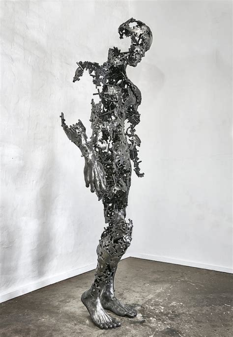 Deconstructed Sculptures Explore The Fragility of the Human Body