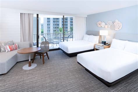 Honolulu, Hawaii Resort for Families | Waikiki Beach Marriott Resort & Spa