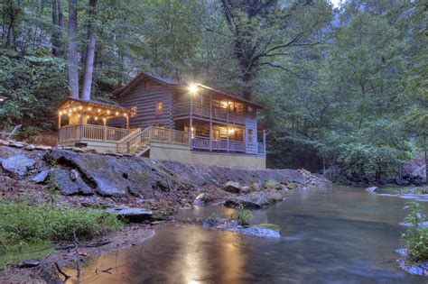 discover  dream retreat cabins  sale  tennessee