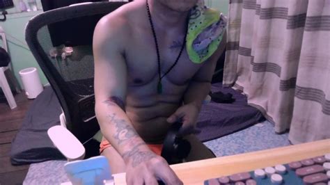 聊天时射精 Pornhub Gay