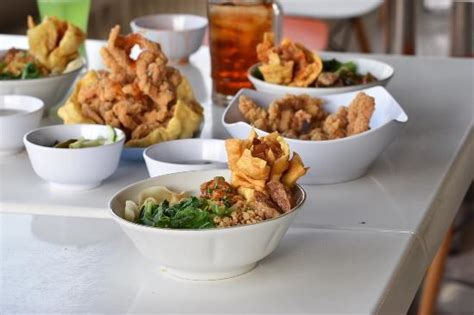 HOT CUI MIE Malang Restaurant Reviews Photos Phone Number Tripadvisor