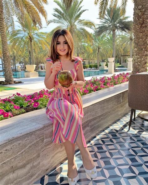 Hot Sexy Safa Srour Bikini Pics