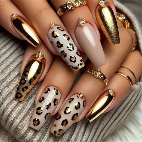 Classy Nude And Gold Nail Design Ideas To Elevate Your Look Style Zuri