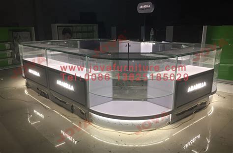 Custom Jewelry Showcases Jewelry Kiosk Display Curved Jewelry Showcases