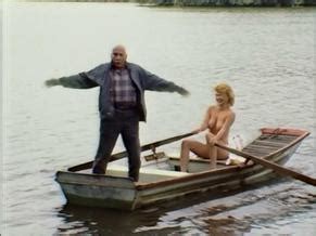 POSLEDNI LEC ALFONSE KARASKA NUDE SCENES AZNude