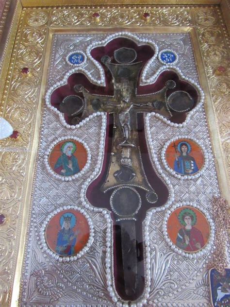 Грузия: в Ачийский храм возвращён крест святой царицы Тамары ...