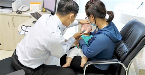 Nắng nóng gay gắt phụ huynh cần chú ý 3 loại bệnh ở trẻ