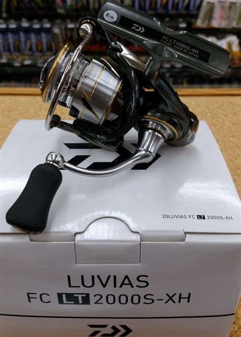 LUVIAS DAIWA FC リール ルビアス20 2000s LT versatilventa