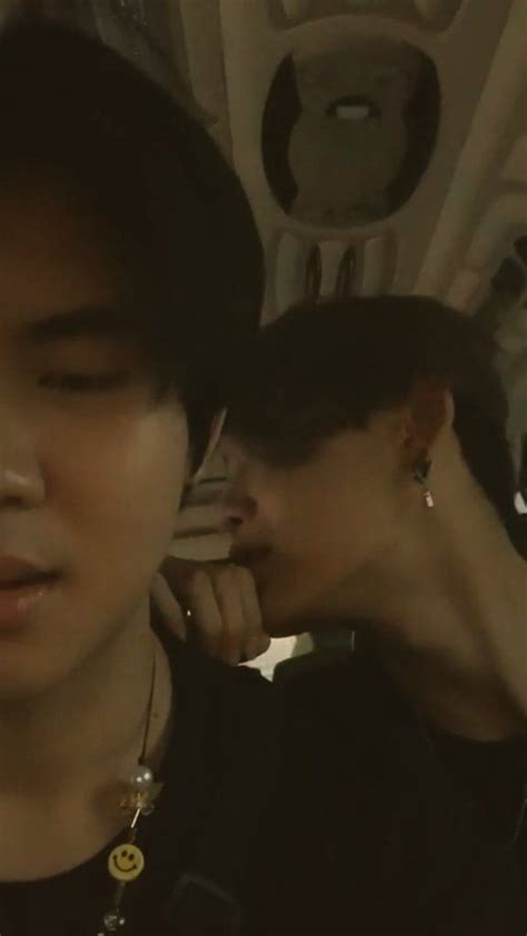 Pin By Candice Bennett On Bounprem Cute Gay Couples Cute Gay Gmmtv Actors