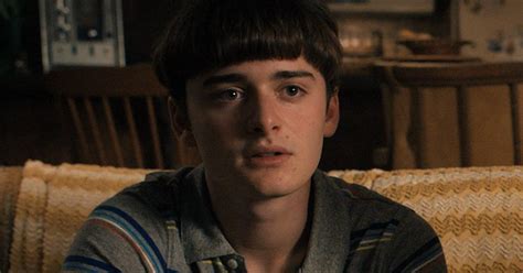 Afinal o Will de Stranger Things é gay Ator e produtor comentam