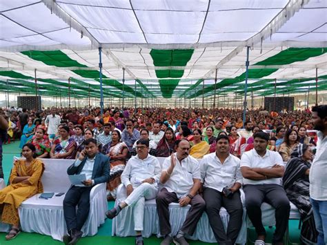 Odisha 5T Chairman Kartik Pandian Interacts With People From Sambalpur