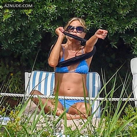 Jennifer Aniston Sexy Toned Bikini Body By The Pool In Portofino AZNude