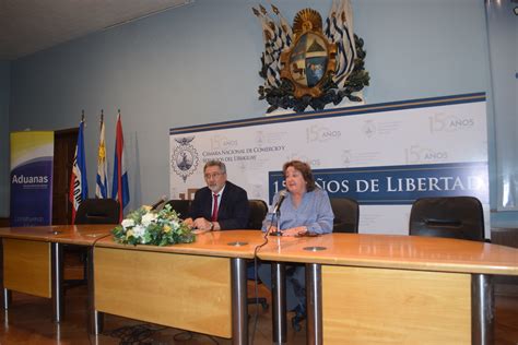 ADUANAS - Uruguay Customs holds successful Second Conference on Customs Law