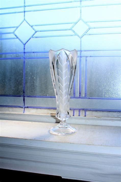 Vintage Crystal Bud Vase Satin Design