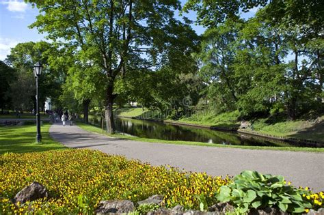 Bastion Hill Bastejkalna Parks Near Freedom Monument In Riga Imagen De