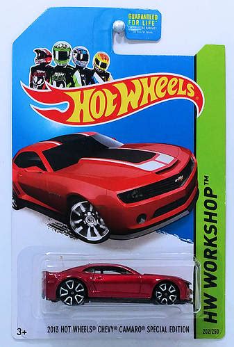 Машинка Hot Wheels 2013 HW Chevy Camaro Special Edition 2014 Workshop Garage 202