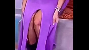 Bajo La Falda XVIDEOS