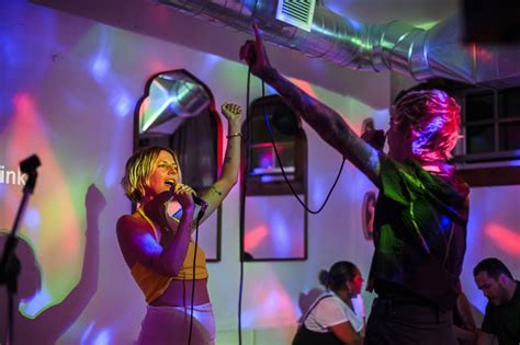 As Lockdowns Lift Amateur Lead Singers Are Using Karaoke For Pitch Perfect Self Care The