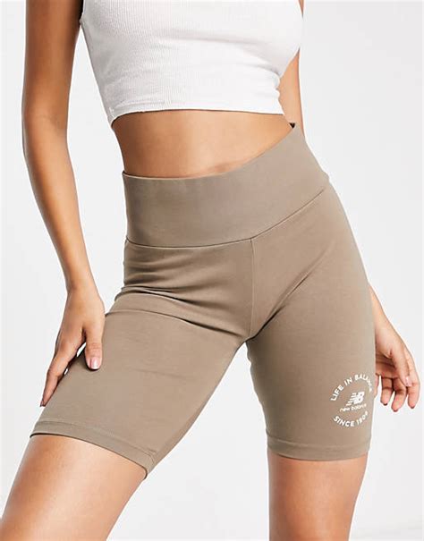 New Balance Life In Balance Ensemble Avec Short Legging Gris