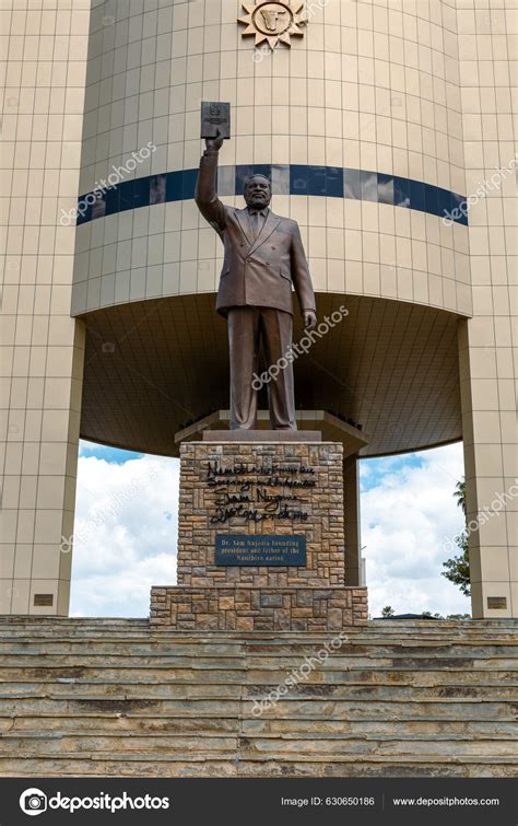 Museum Windhoek Sam Nujoma Monument Front Independence Memorial Museum