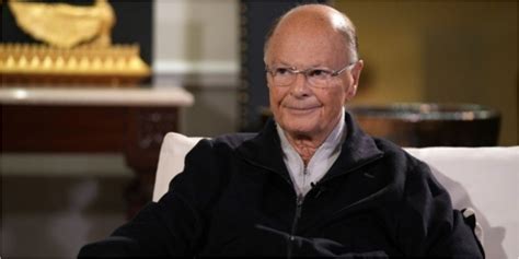 Na Record Edir Macedo Compara Gay Bandido E Causa Revolta