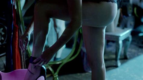 Naked Daphne Duplaix In Femme Fatales