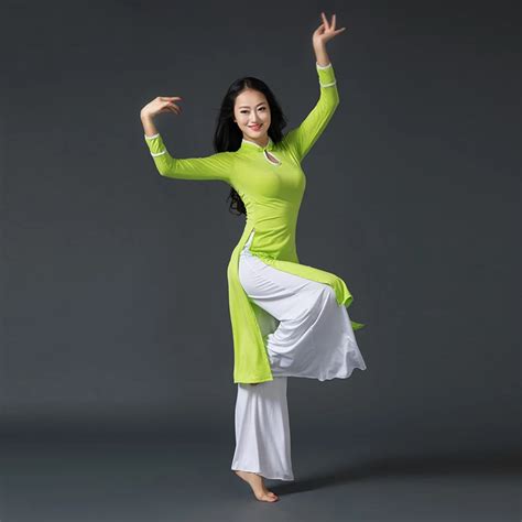 Водолазка с длинным рукавом, топ с вырезом, свободные штаны ...