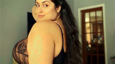 Nikki Apostolou Biography Bbw Ssbbw Plus Size Curvy YouTube