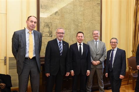 european investment bank  twitter strengthened eib group presence