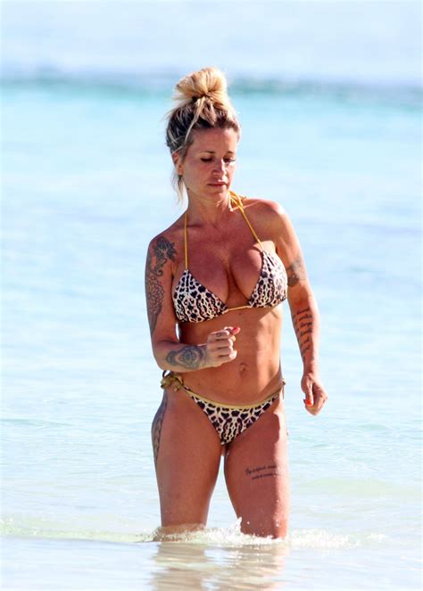 Florencia Pe A In A Leopard Print Bikini Celebmafia