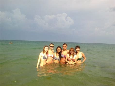 Hot Sexy Anna Ushenina Bikini Pics